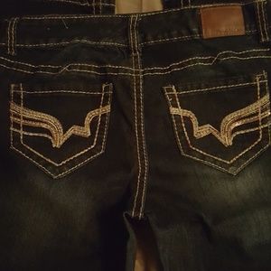 Maurices jeans